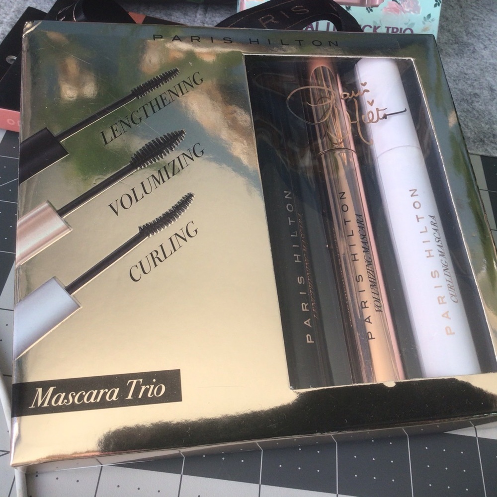 Makeup bundle - Picture 2 of 8